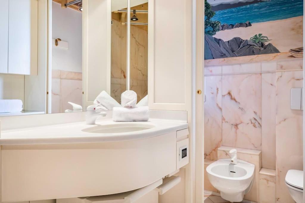 Luxury Penthouse - Sauna, Garage, Office, Terrace Appartamento *
