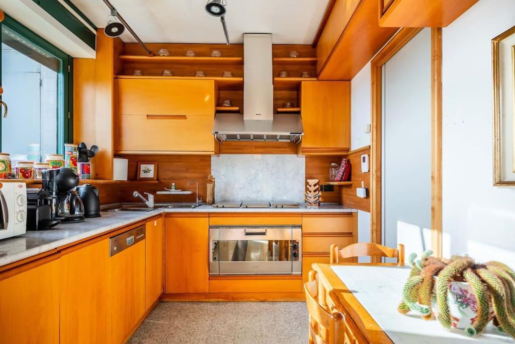 Luxury Penthouse - Sauna, Garage, Office, Terrace Appartamento *