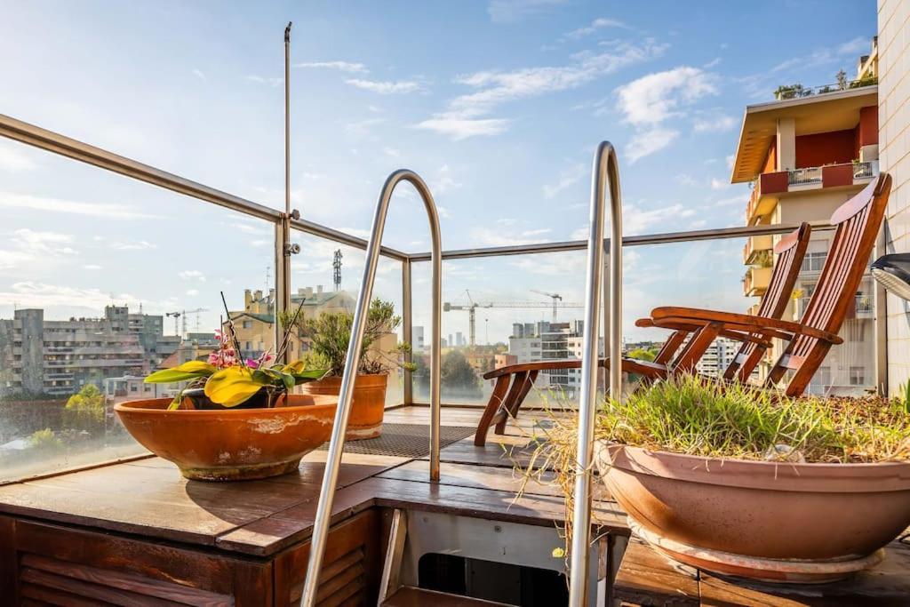 Luxury Penthouse - Sauna, Garage, Office, Terrace Milano