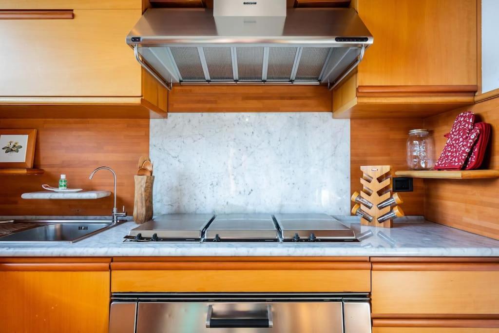 Luxury Penthouse - Sauna, Garage, Office, Terrace Appartamento *